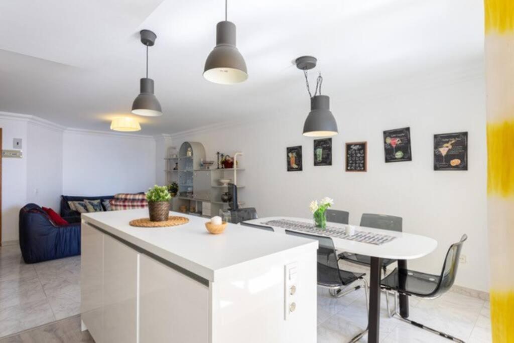 3 Hab. Primera Linea De Playa - Centro Apartemen